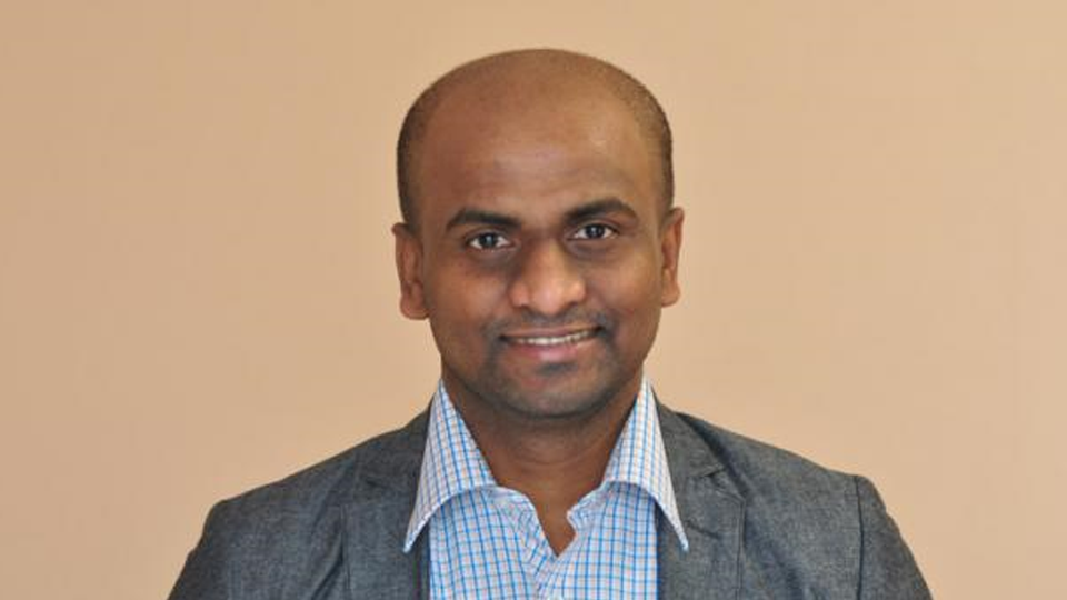 Portrait photograph of Dr Wasantha Liyanage 