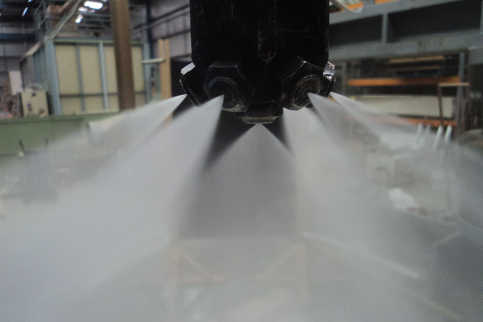 Water mist spray distribution test.