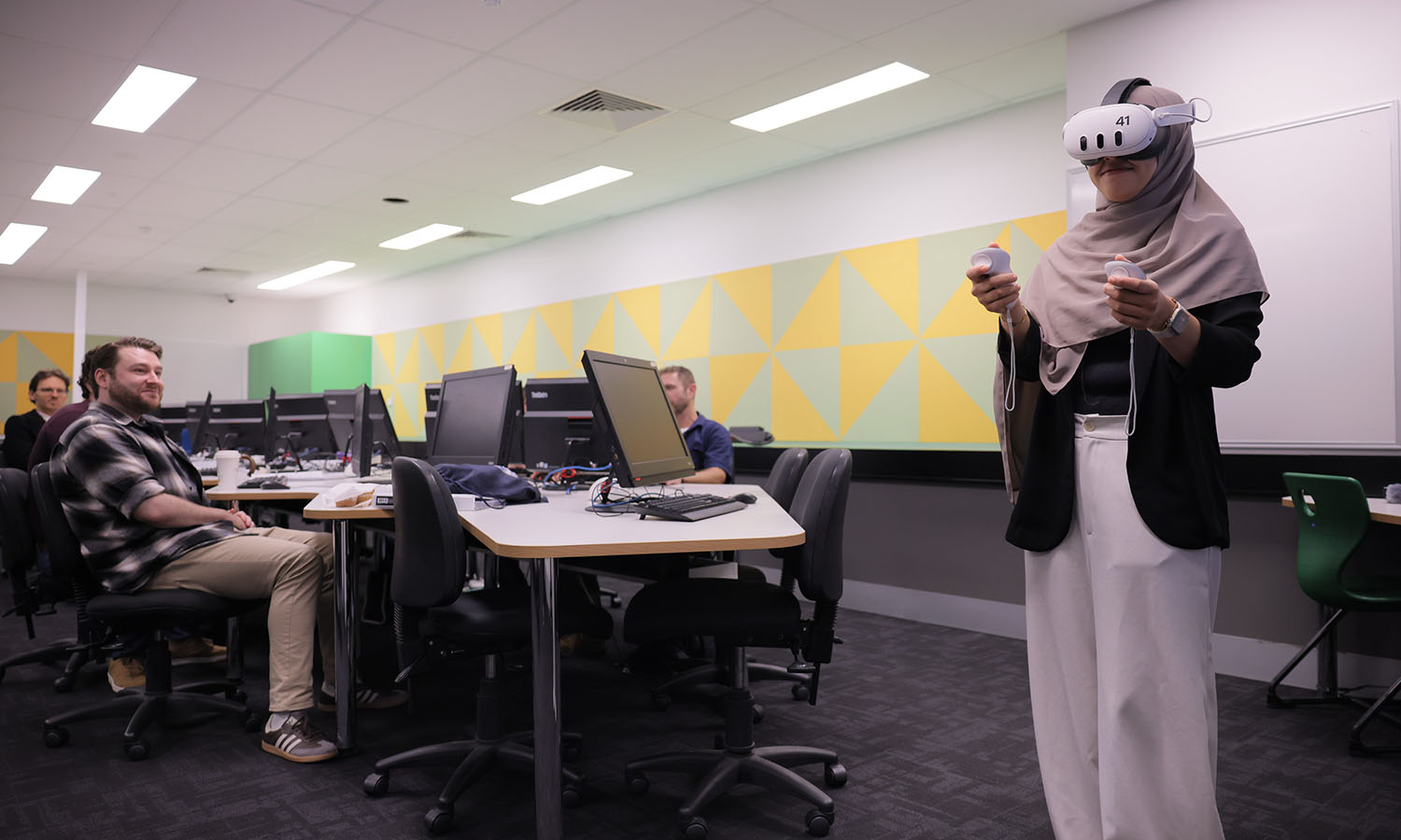 Victoria University and Microsoft launch state’s first Datacentre ...