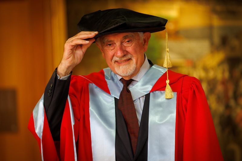 Former VU Chancellor, entrepreneur & philanthropist receives honorary degree