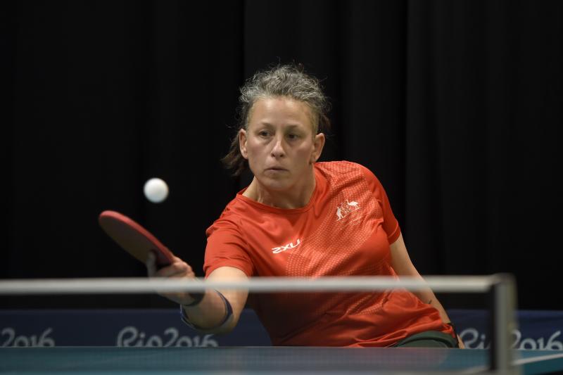  Danii di Toro playing table tennis