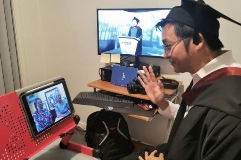  VU graduate Kit Chaipanukiat