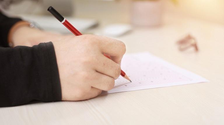 Financing tertiary education in Australia