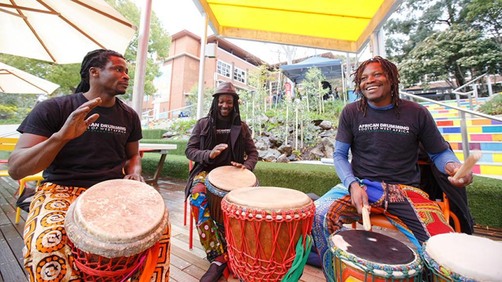 african drummers at open day