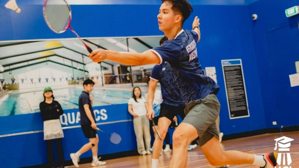 A badminton player