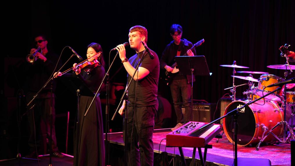 music students performing