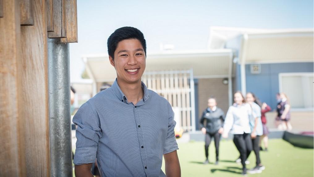 Joshua Le.
