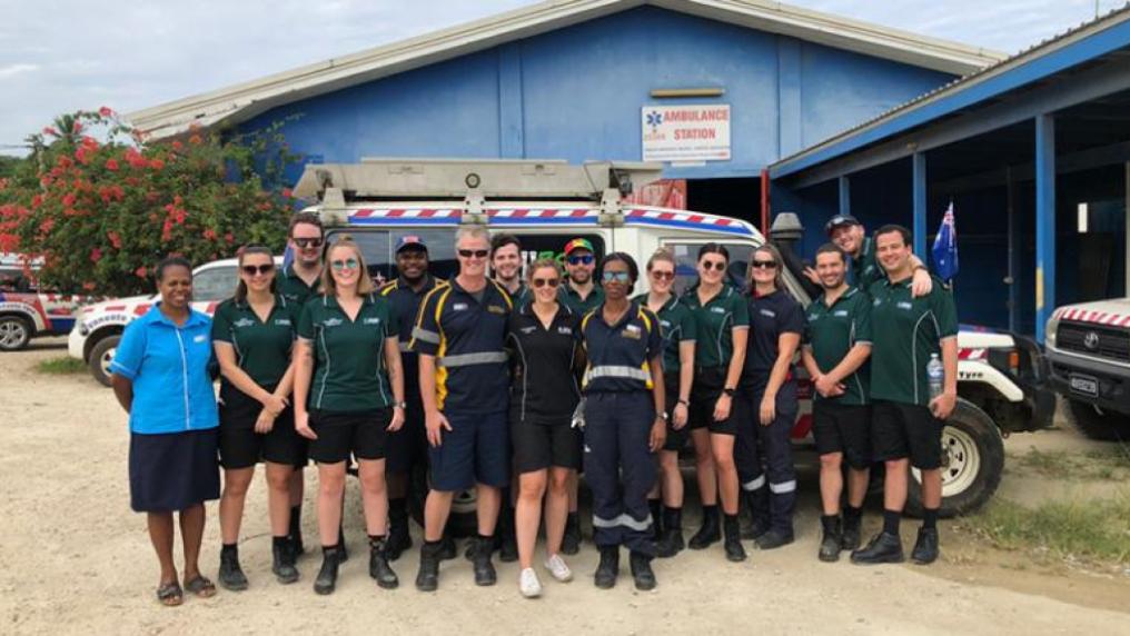 Paramedicine students on study tour in Vanuatu